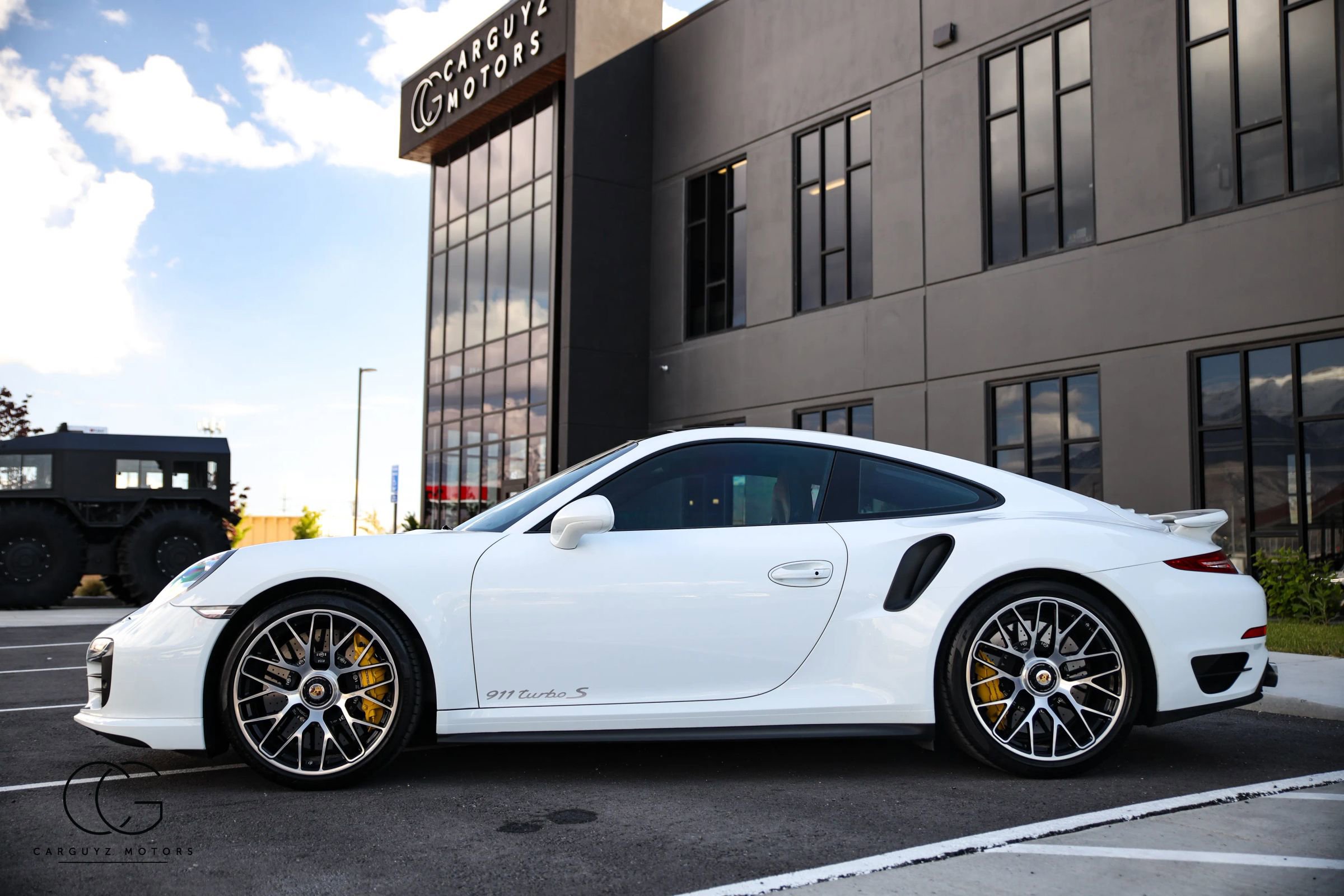 Used 2014 Porsche 911 Turbo S AWD/4WD image 10