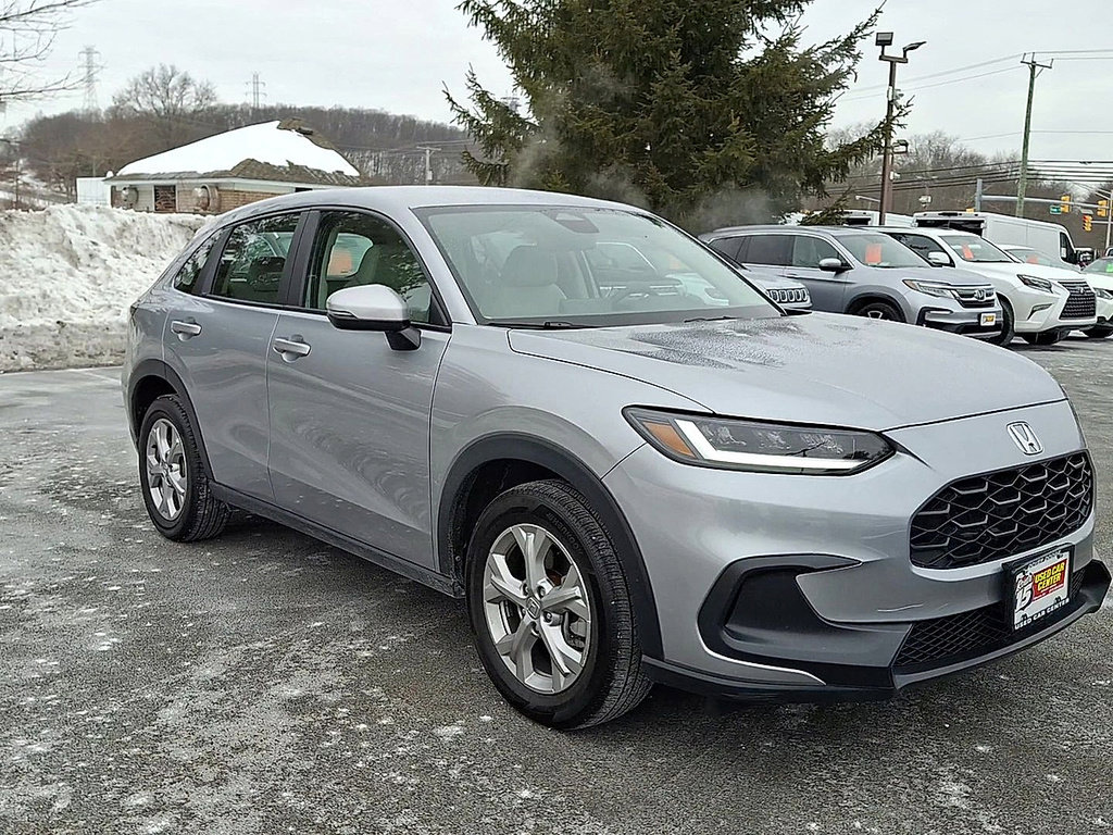 Used 2025 Honda HR-V LX image 2