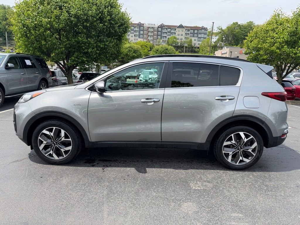 Used 2020 Kia Sportage EX w/ EX Technology Package AWD/4WD image 3
