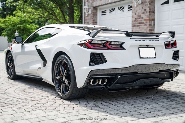 Used 2020 Chevrolet Corvette Stingray Premium Cpe w/ 3LT Preferred Equipment Group RWD image 18