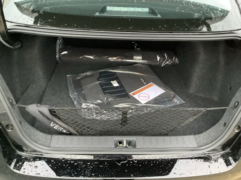 Used 2025 Nissan Versa SV w/ Trunk Package image 14