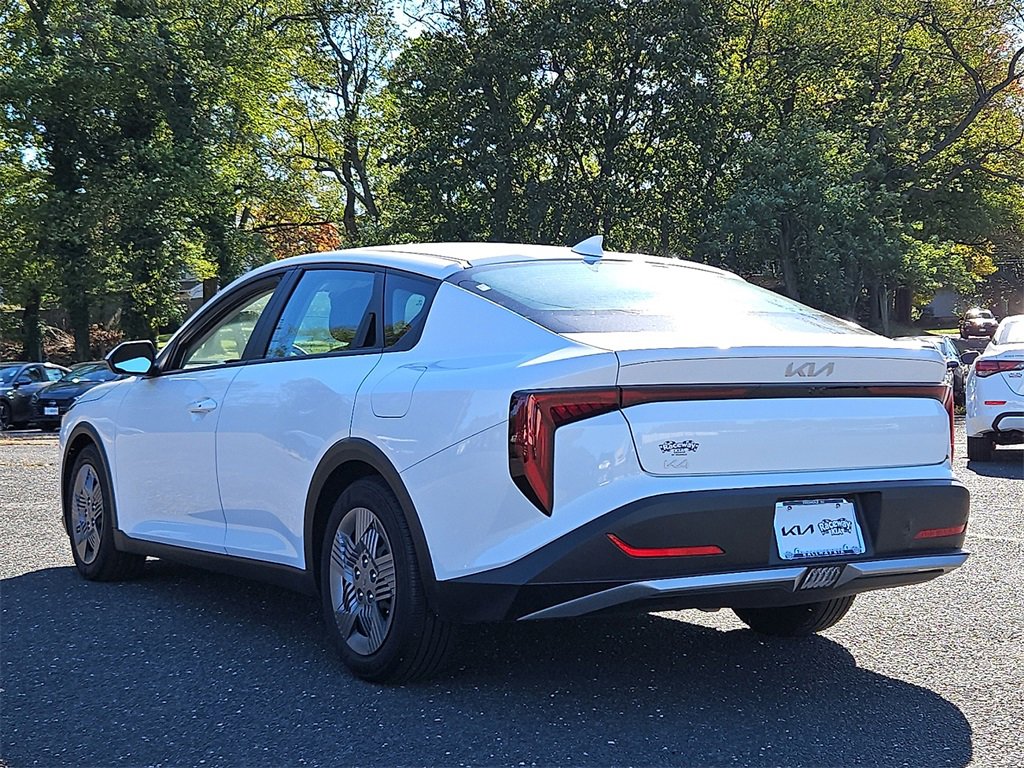 Certified 2025 Kia K4 LX image 5