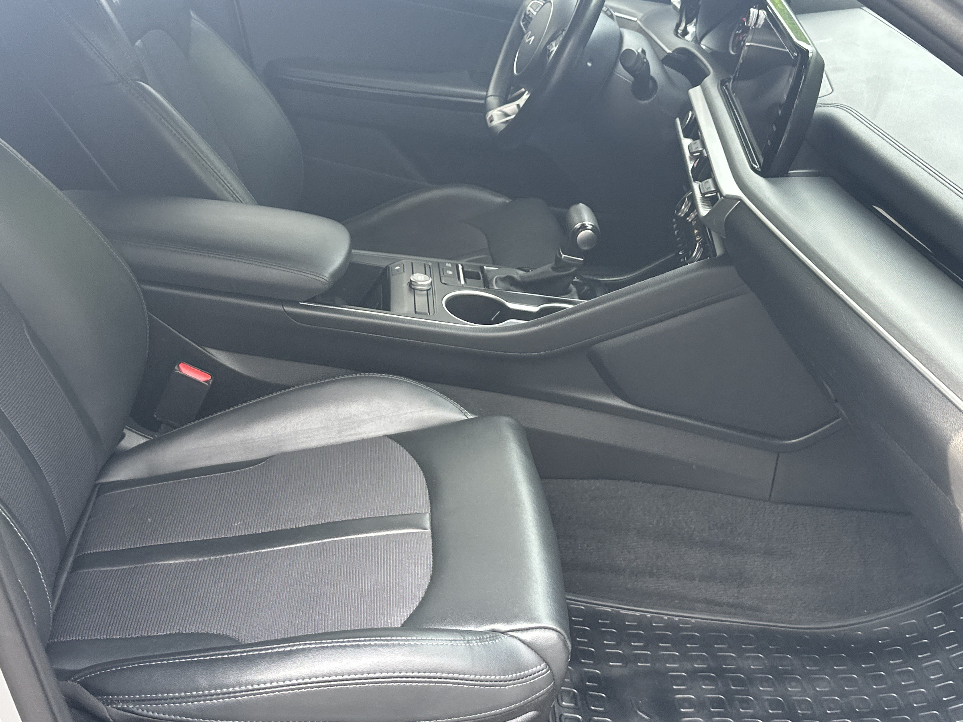 Used 2022 Kia K5 GT-Line FWD image 16