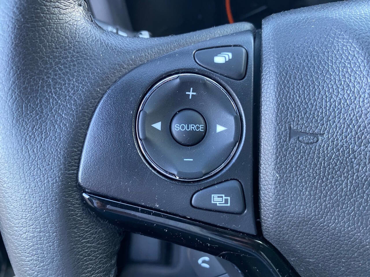 Used 2022 Honda HR-V Sport image 30