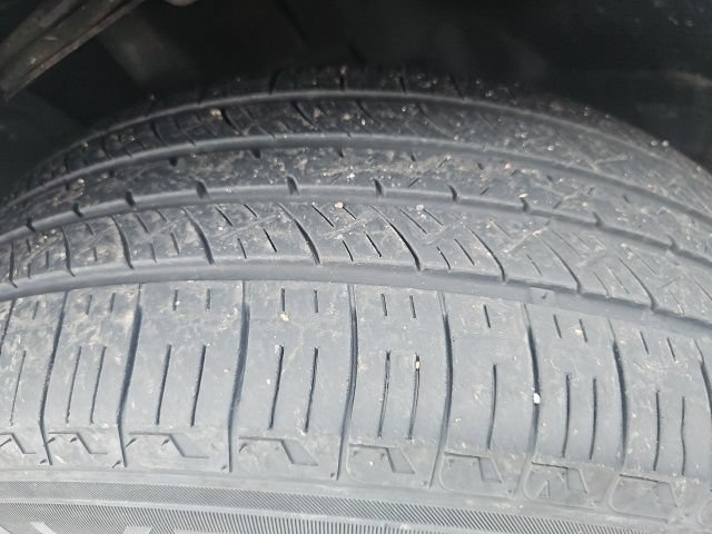 Used 2013 Lincoln MKX FWD w/ Wood Pkg image 3