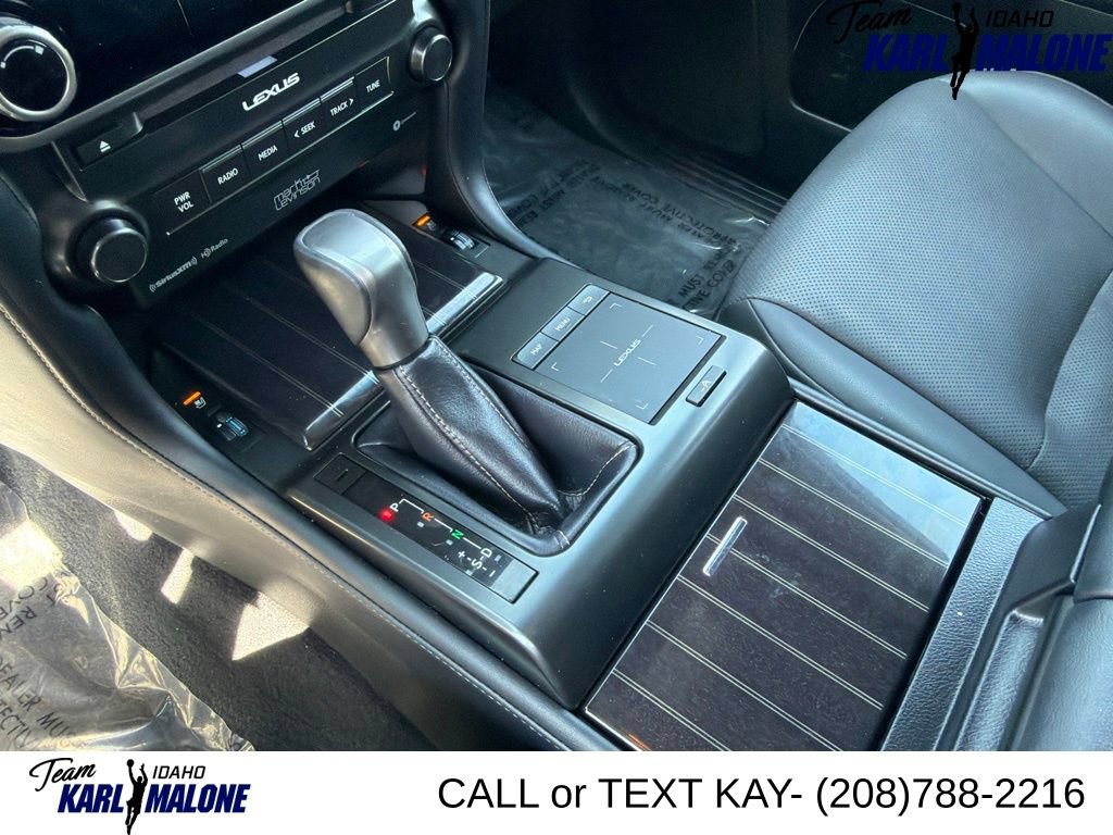 Used 2023 Lexus GX 460 Premium w/ Accessory Package AWD/4WD image 38