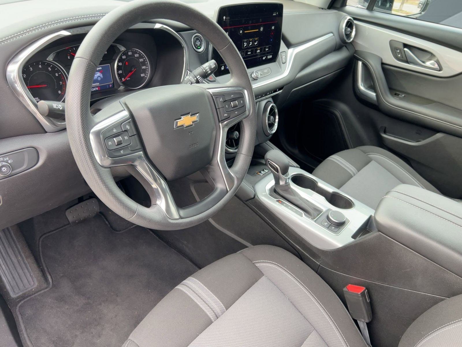 Certified 2024 Chevrolet Blazer LT w/ Convenience Package image 4