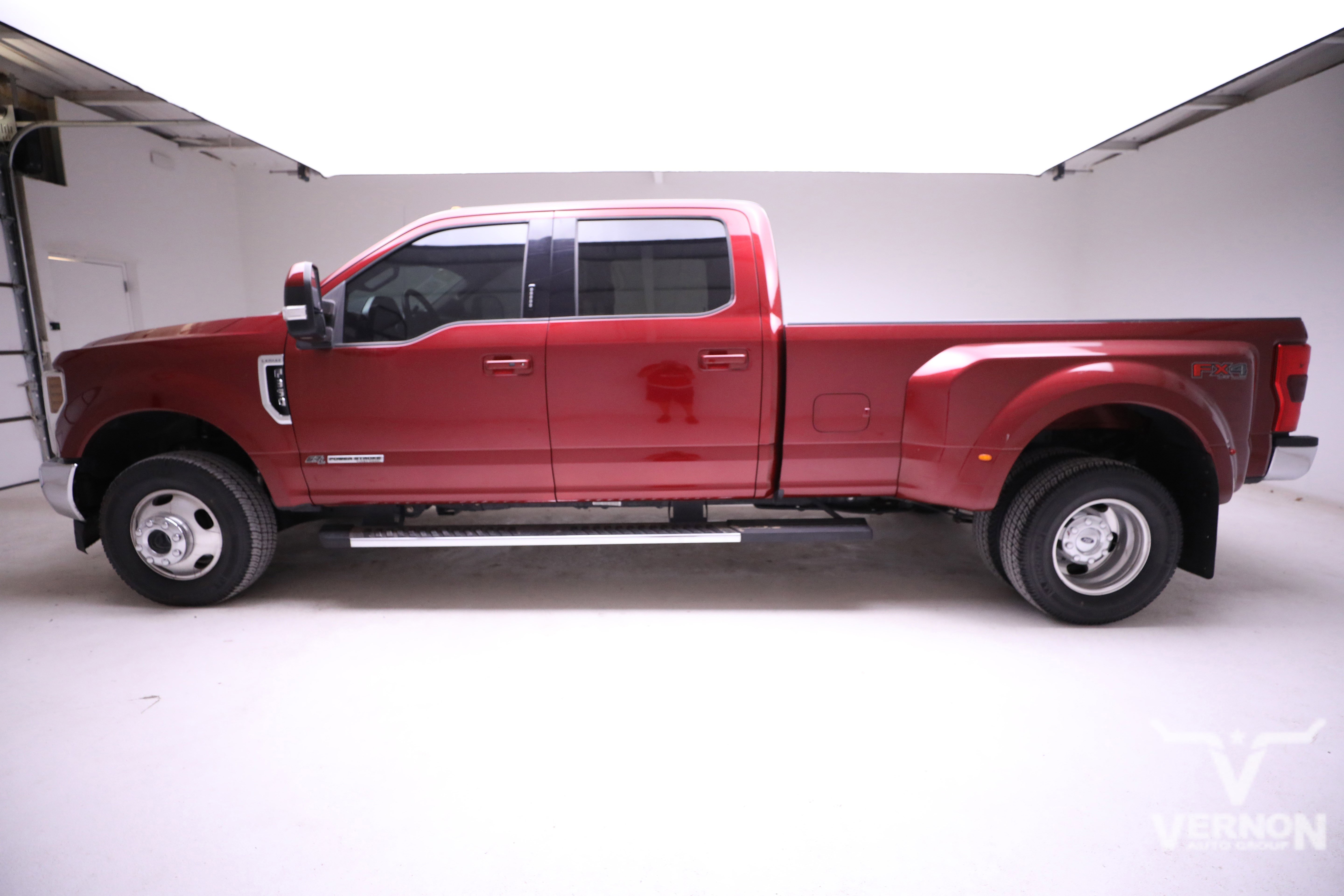 Used 2019 Ford F350 Lariat w/ Lariat Ultimate Package image 2
