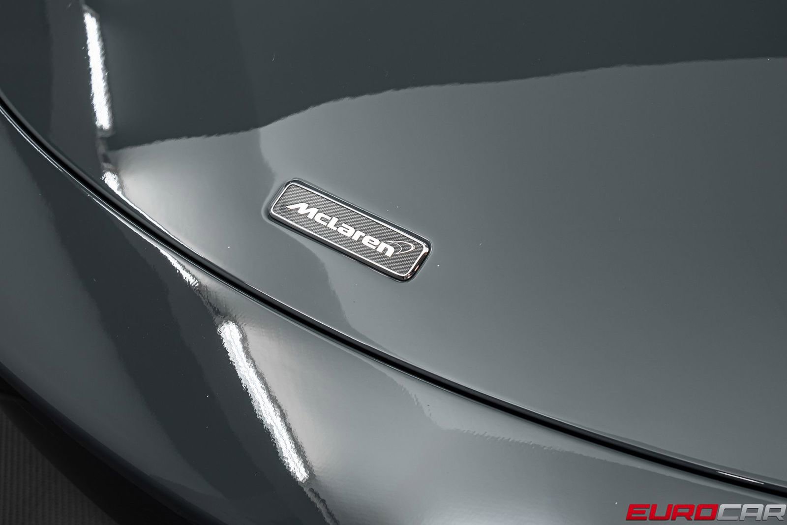 Used 2016 McLaren 675LT Spider RWD image 12