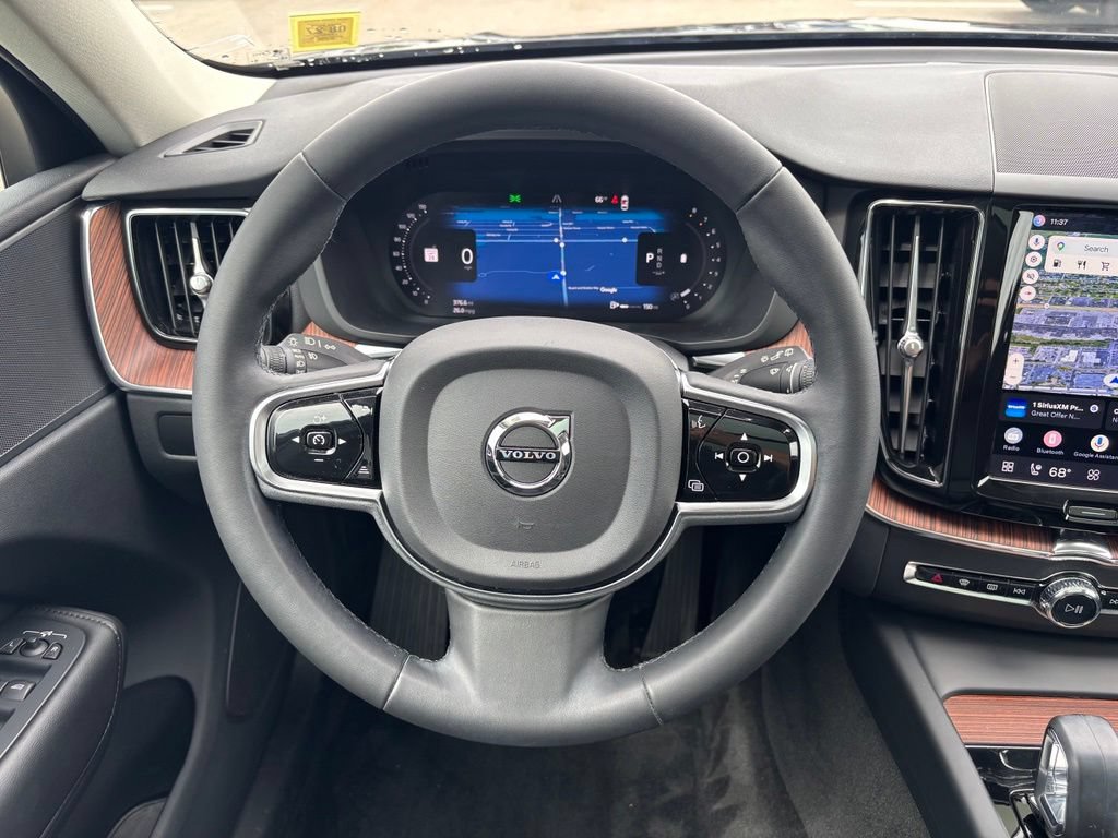 Used 2023 Volvo XC60 B5 Plus w/ Climate Package AWD/4WD image 7