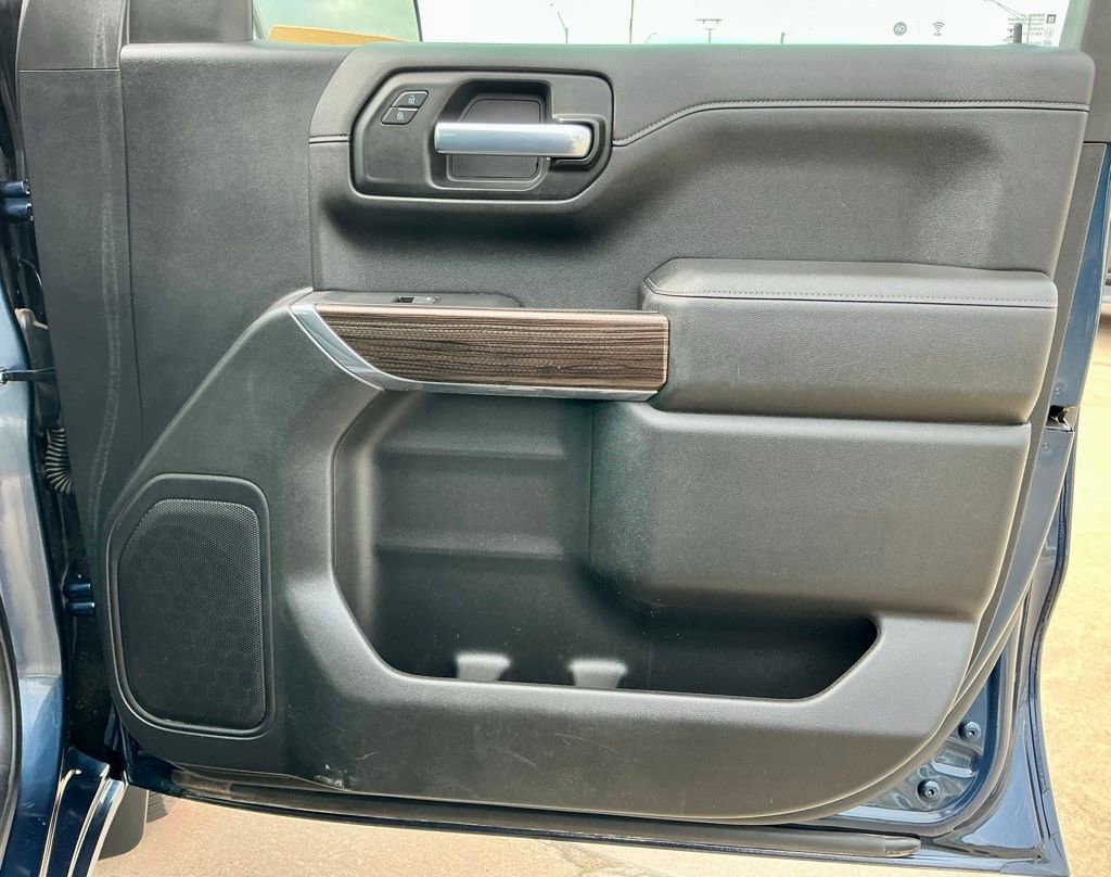 Used 2020 Chevrolet Silverado 1500 LT w/ LT Value Package AWD/4WD image 22