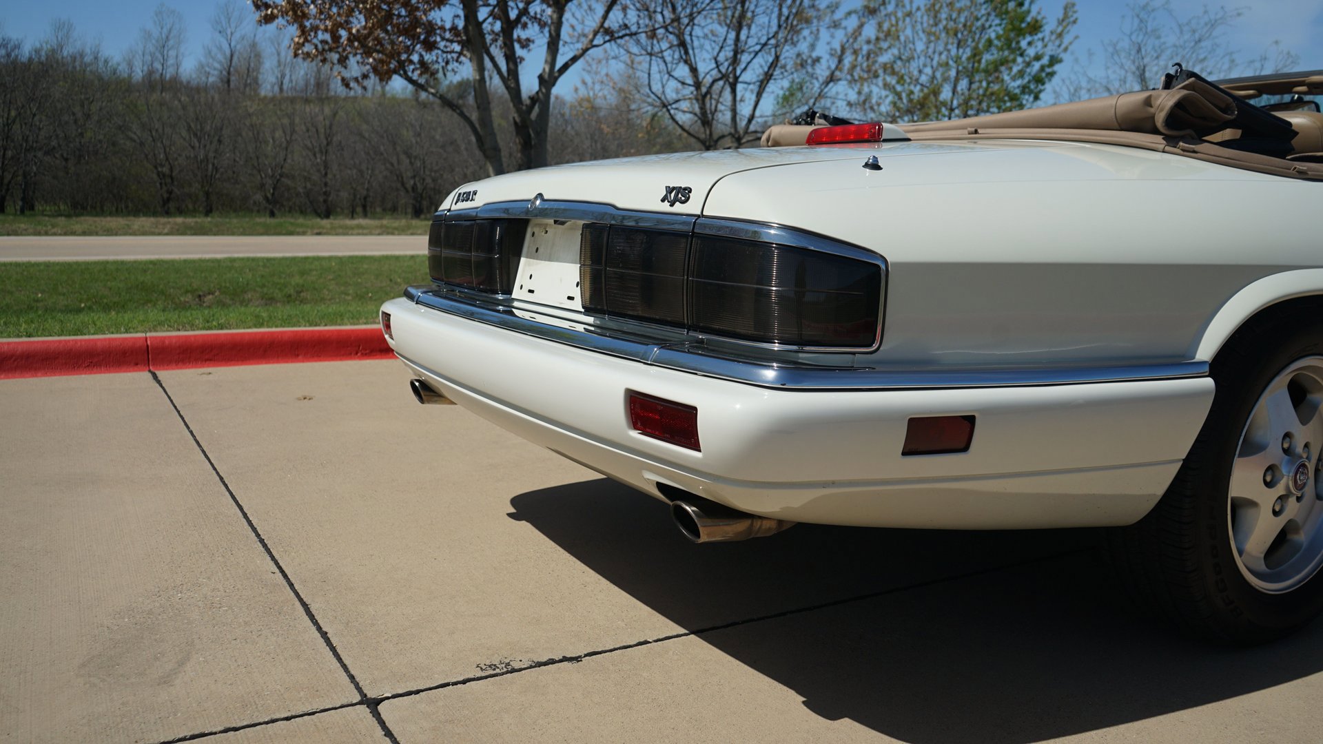 Used 1995 Jaguar XJS 4.0 Convertible image 30