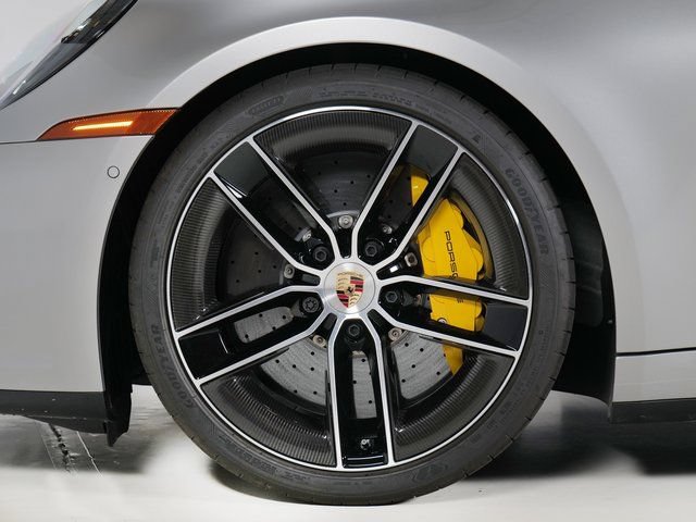 Certified 2025 Porsche 911 Carrera 4 GTS AWD/4WD image 31