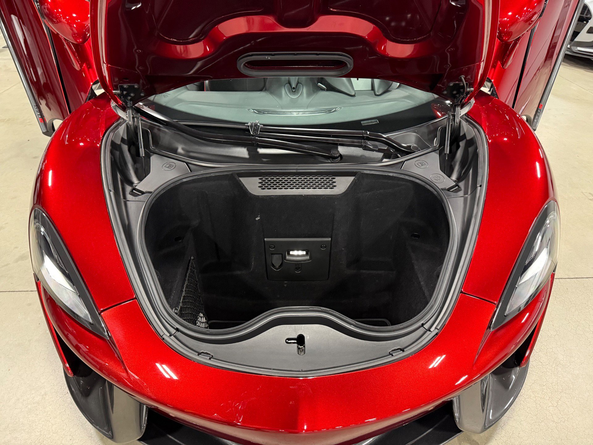 Used 2018 McLaren 570S Spider image 57