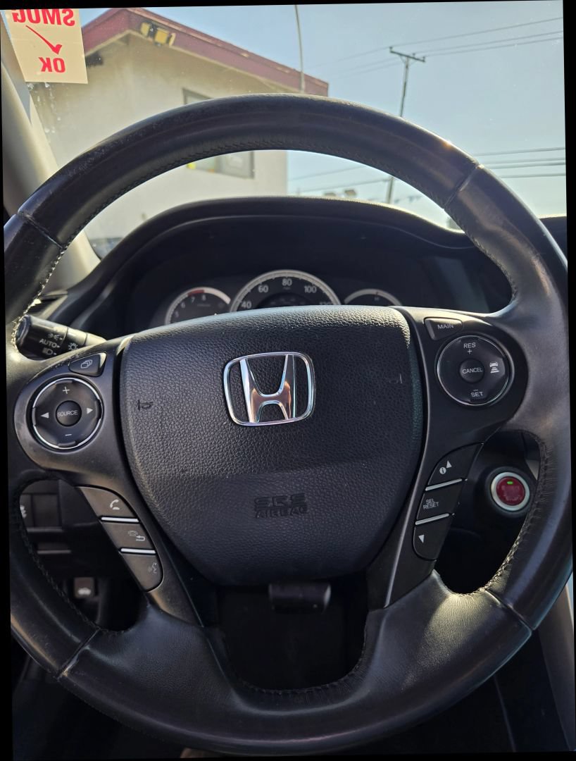 Used 2015 Honda Accord Touring image 18