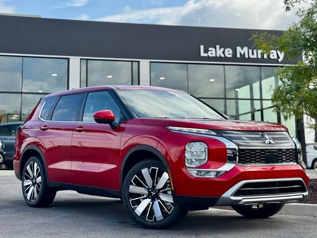 New 2025 Mitsubishi Outlander SE
