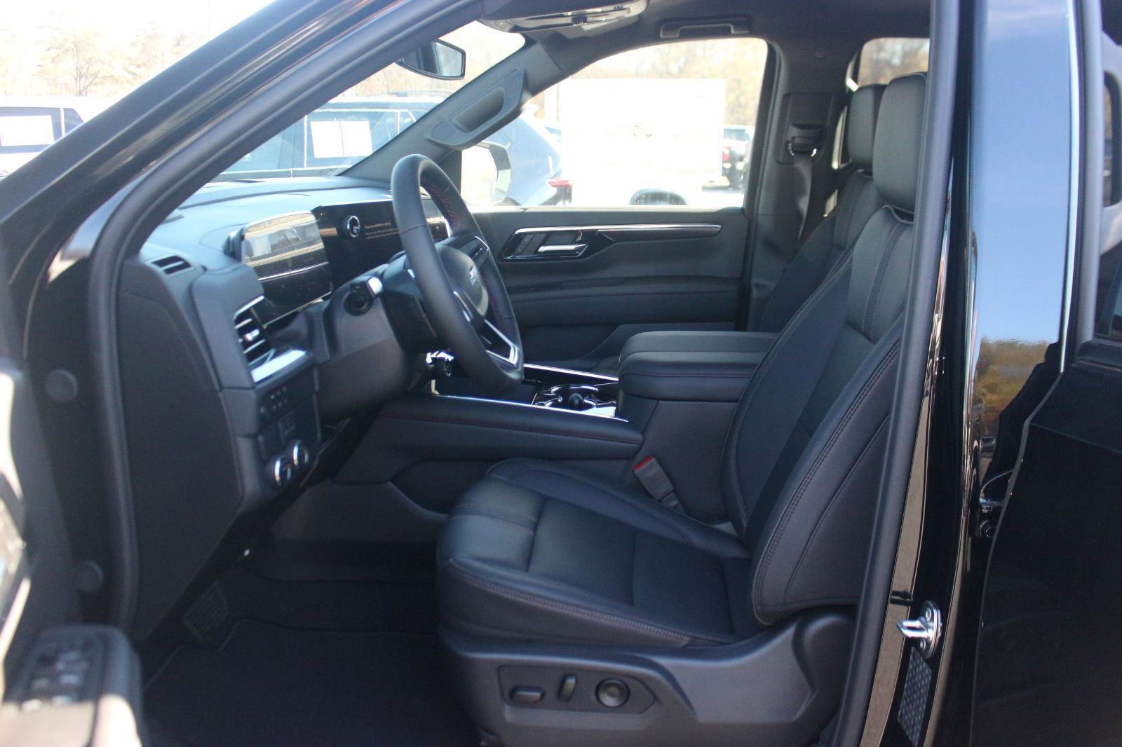 New 2025 Chevrolet Tahoe RST image 14