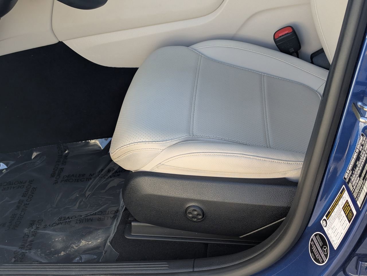 Used 2024 Mercedes-Benz GLC 300 4MATIC image 21
