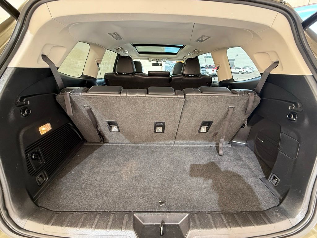 Used 2022 Subaru Ascent Limited w/ Technology Package image 17