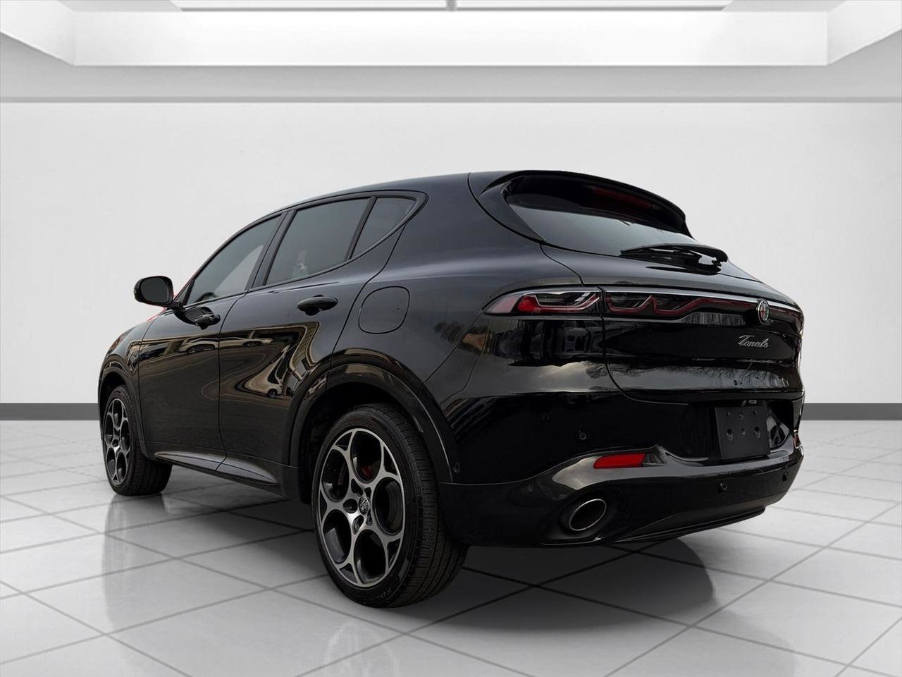 Used 2024 Alfa Romeo Tonale Veloce w/ Active Assist Package AWD/4WD image 7