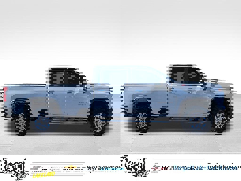 Used 2021 Chevrolet Silverado 2500 W/T w/ WT Convenience Package image 3