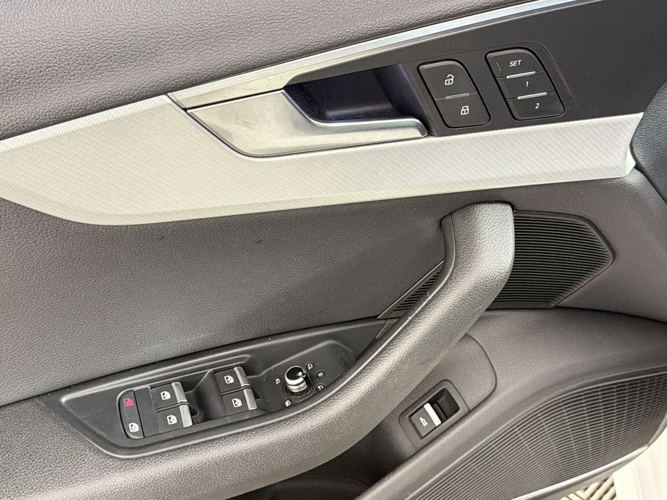 Used 2017 Audi A4 2.0T Premium Plus w/ Premium Plus Package AWD/4WD image 21