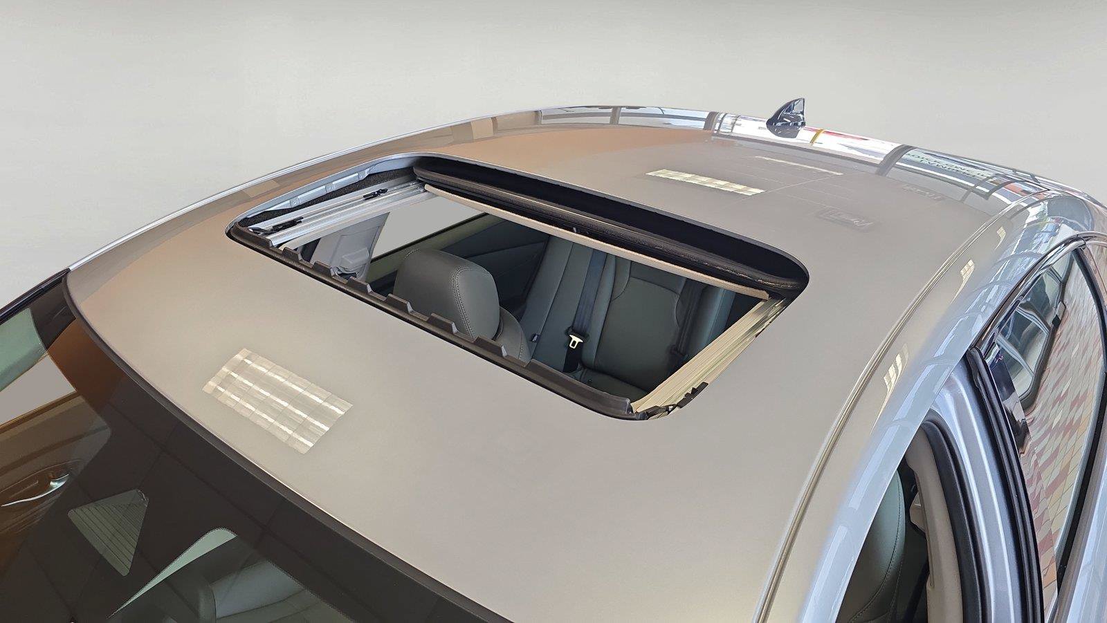 Used 2025 Honda Accord SE image 29