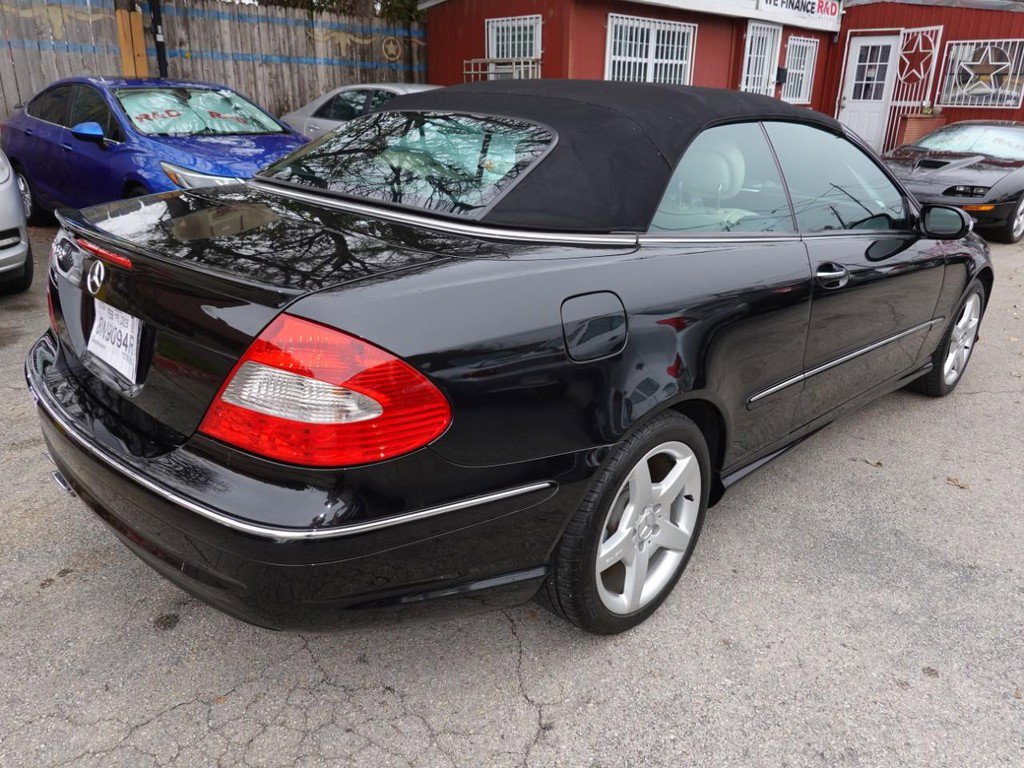 Used 2007 Mercedes-Benz CLK 550 2dr Cabriolet 5.5L image 6