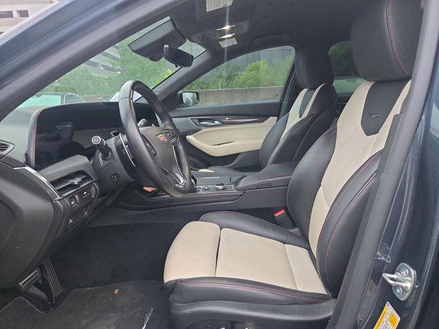 Used 2025 Cadillac CT5 V RWD image 15