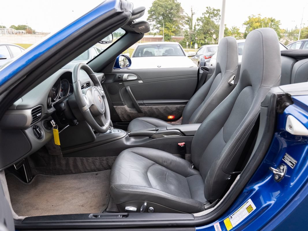 Used 2009 Porsche 911 Carrera RWD image 21
