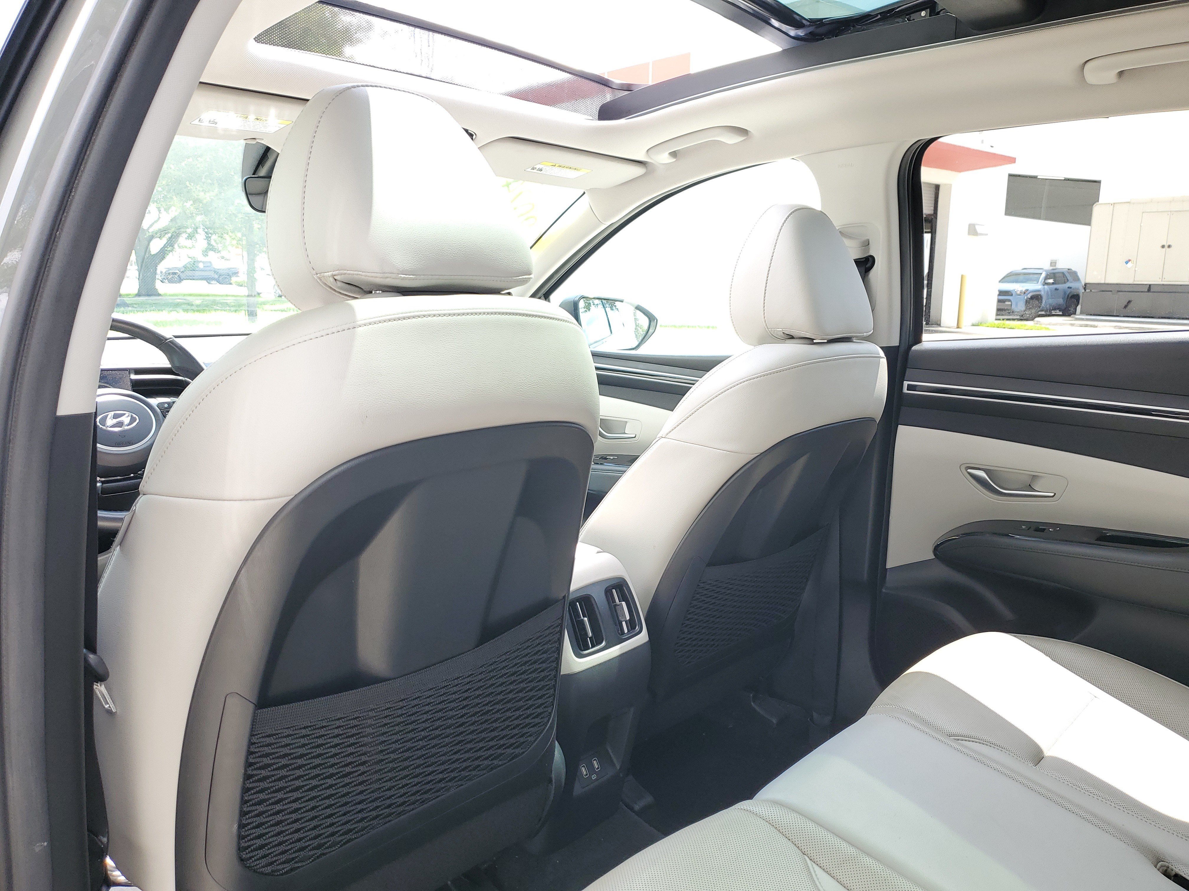 Used 2024 Hyundai Tucson Limited FWD image 13