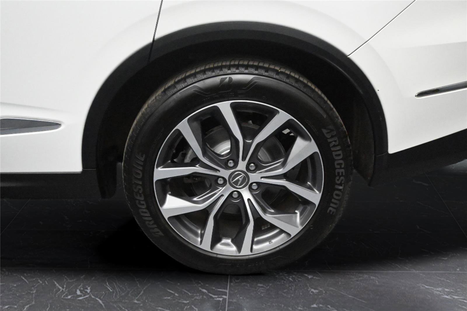Certified 2024 Acura MDX SH-AWD w/ Technology Package image 10