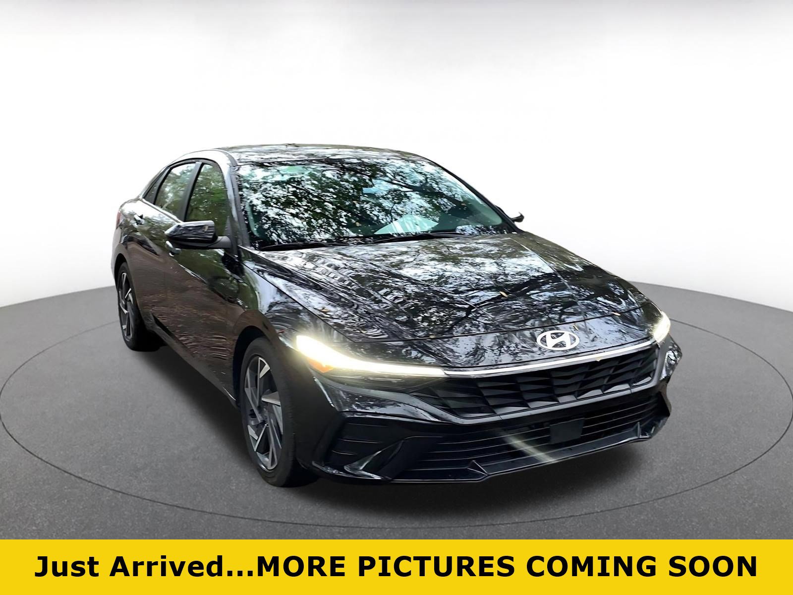 Used 2025 Hyundai Elantra SEL