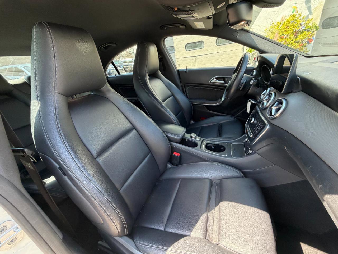 Used 2018 Mercedes-Benz CLA 250 4MATIC image 42