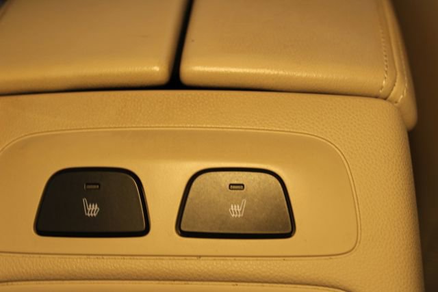 Used 2022 Buick Envision Avenir w/ Technology Package II FWD image 16