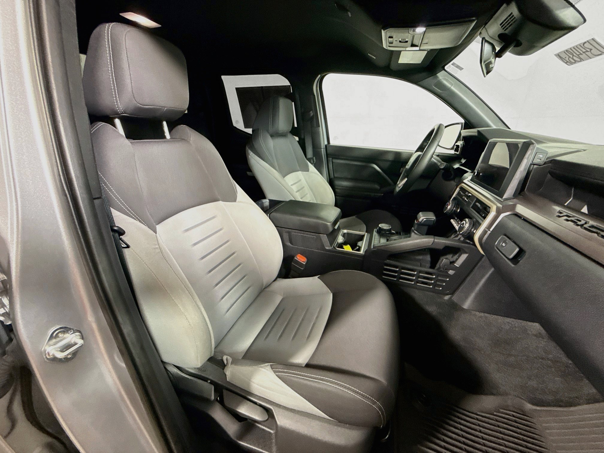 Certified 2025 Toyota Tacoma TRD Sport AWD/4WD image 23