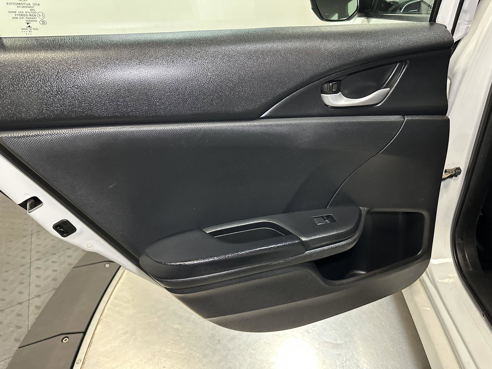 Used 2020 Honda Civic Sport image 29