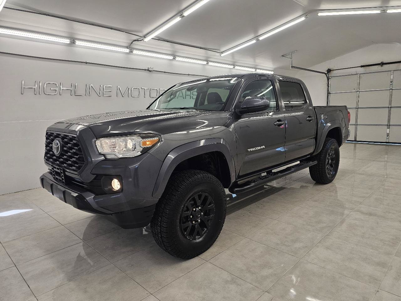 Used 2019 Toyota Tacoma SR5 AWD/4WD image 1