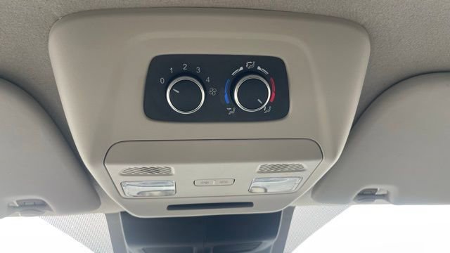 Used 2023 Ford Transit 350 XLT image 21