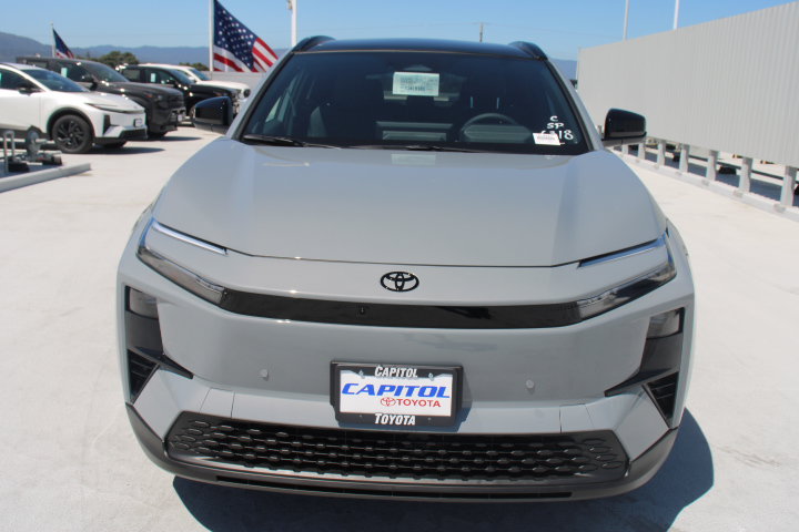 New 2026 Toyota C-HR AWD/4WD image 7