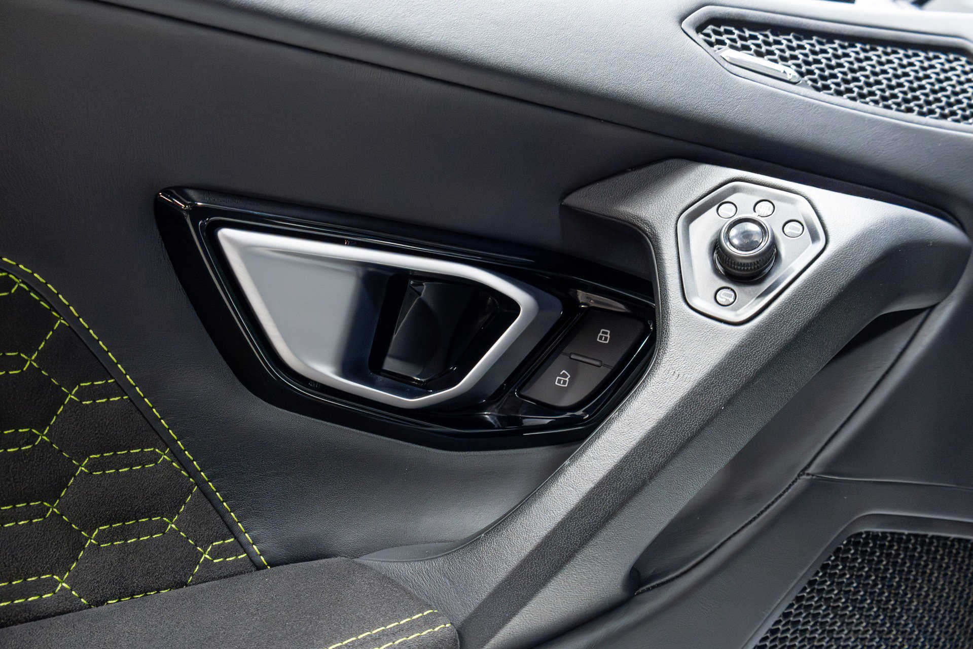 Used 2017 Lamborghini Huracan LP 610-4 image 55