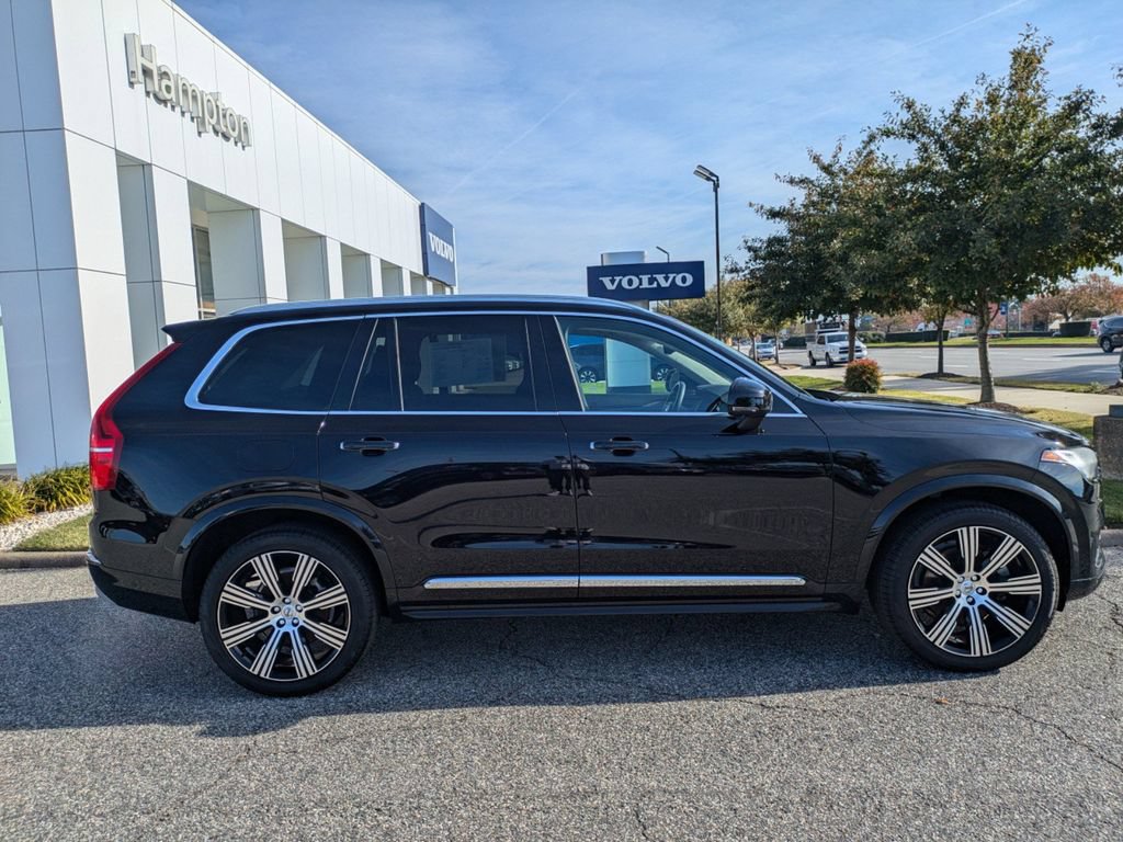 Certified 2022 Volvo XC90 T6 Inscription w/ Climate Package AWD/4WD image 2