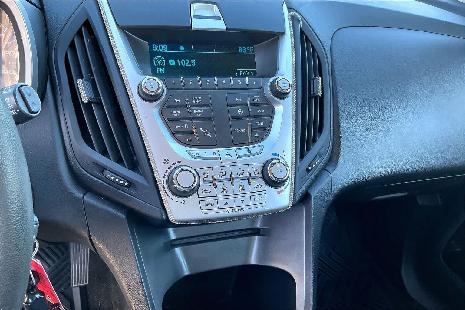 Used 2014 Chevrolet Equinox LS FWD image 32