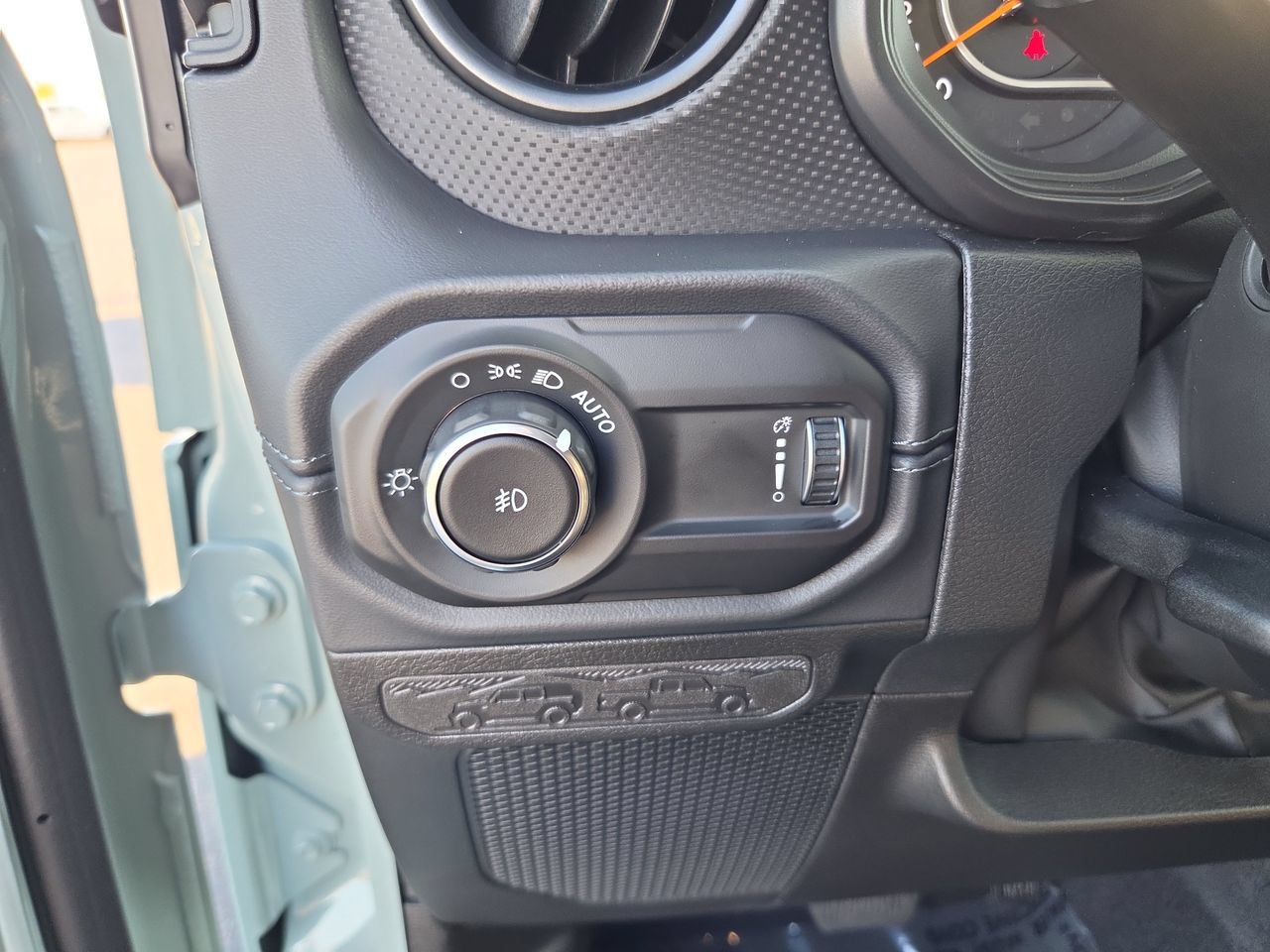 New 2027 Jeep Wrangler Unlimited Rubicon AWD/4WD image 16