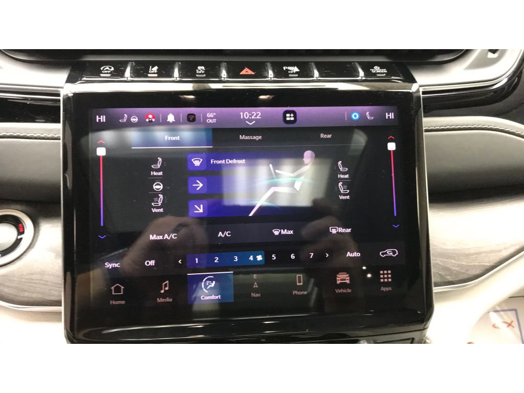 Used 2023 Jeep Grand Cherokee Overland w/ Adv Protech Group III image 11