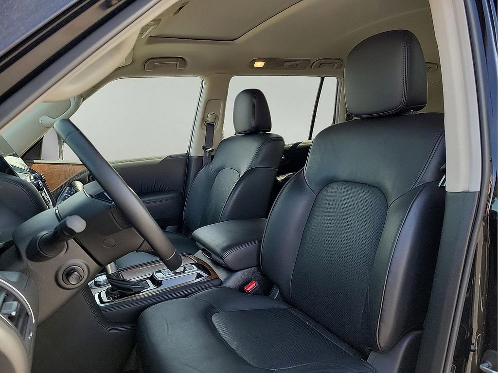 Used 2024 Nissan Armada SL w/ Captain's Chairs Package image 11