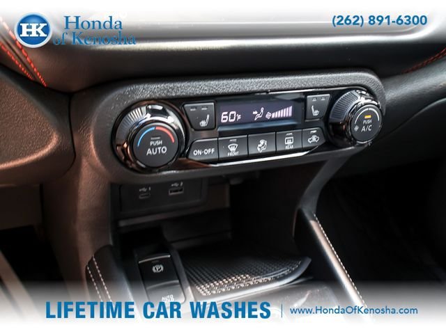 Used 2024 Nissan Kicks SR w/ SR Premium Package FWD image 16