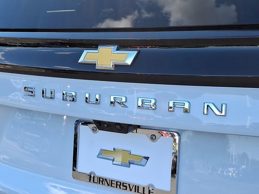 New 2026 Chevrolet Suburban Premier image 11