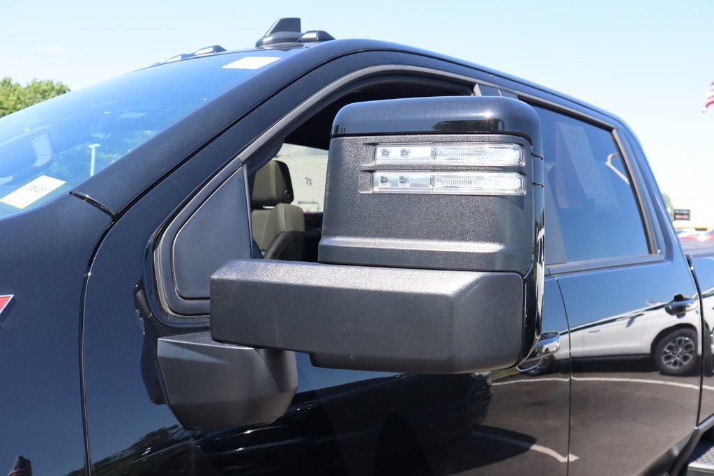 Used 2024 Chevrolet Silverado 2500 ZR2 w/ Technology Package AWD/4WD image 20