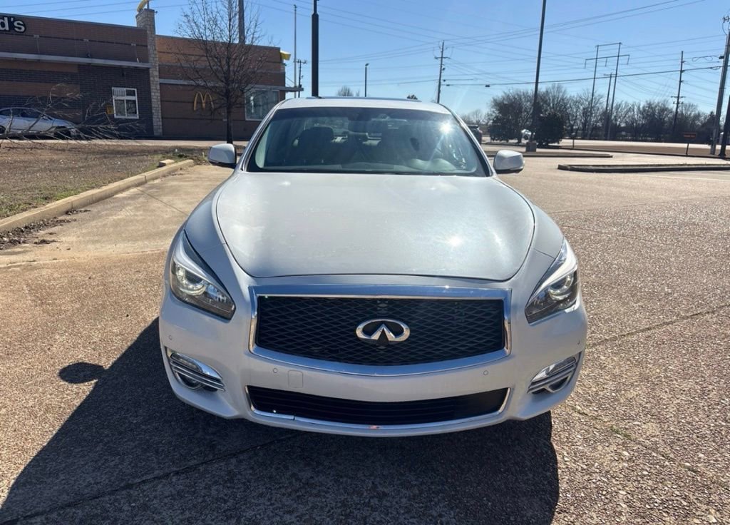 Used 2019 INFINITI Q70 L 5.6 w/ Sensory Package image 2